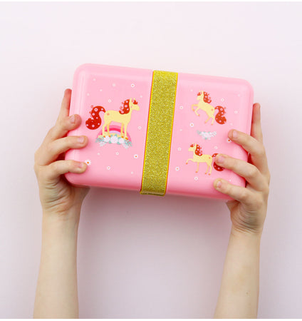 Lunch box: Horse