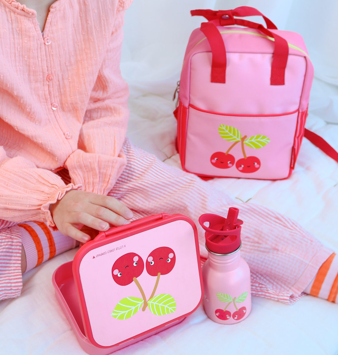 Little square backpack: Happy cherries