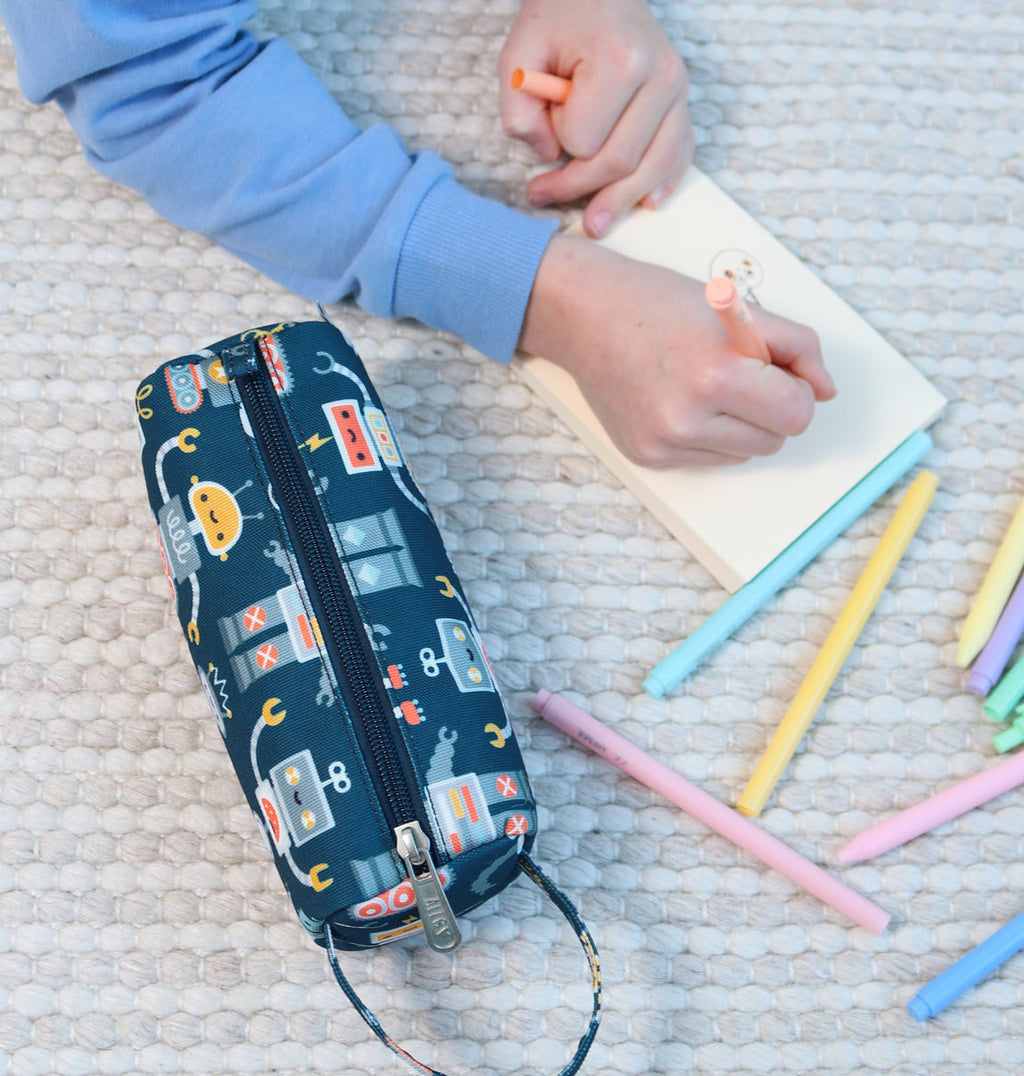 Pencil case: Robots