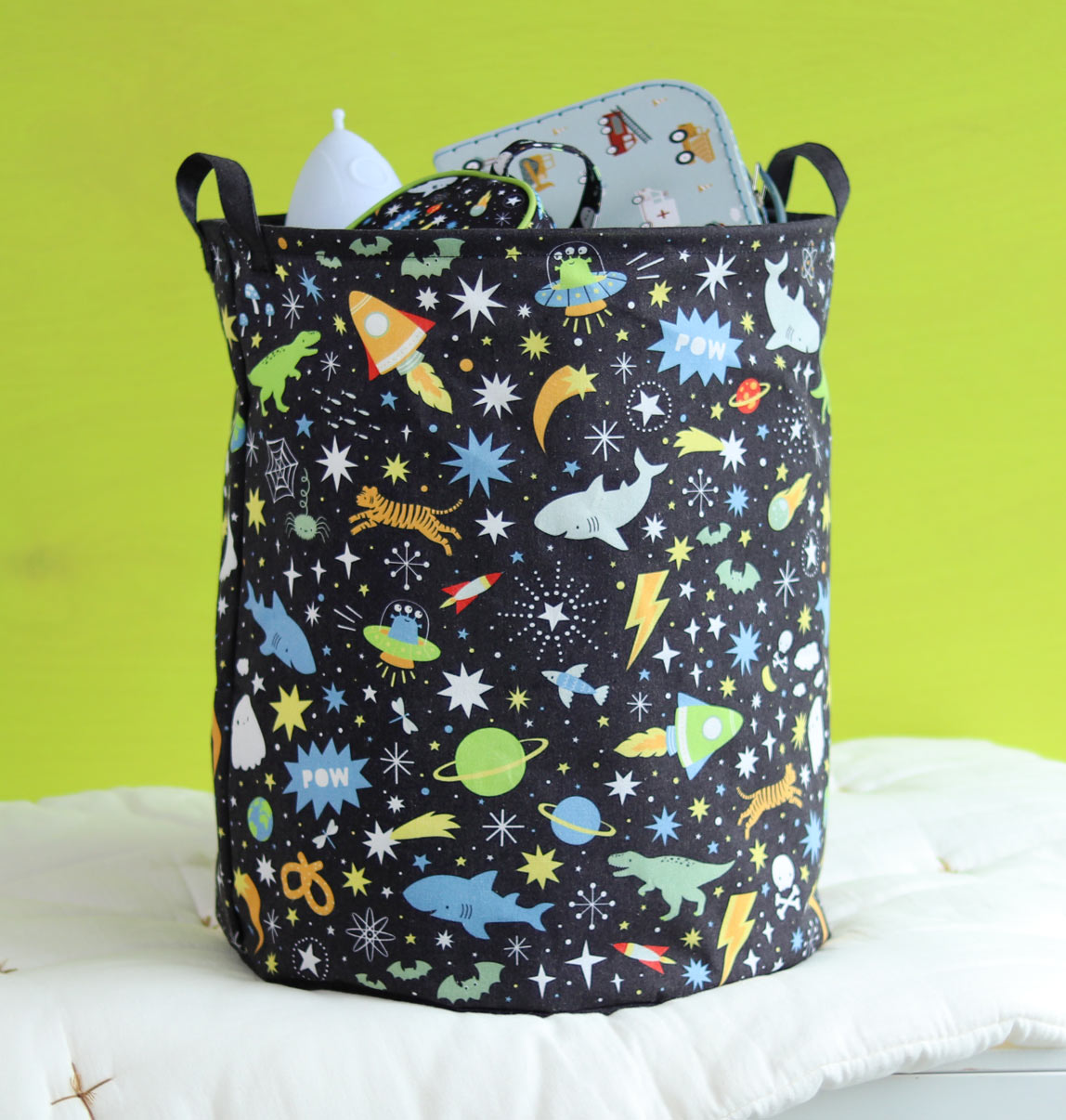 Storage basket: Galaxy