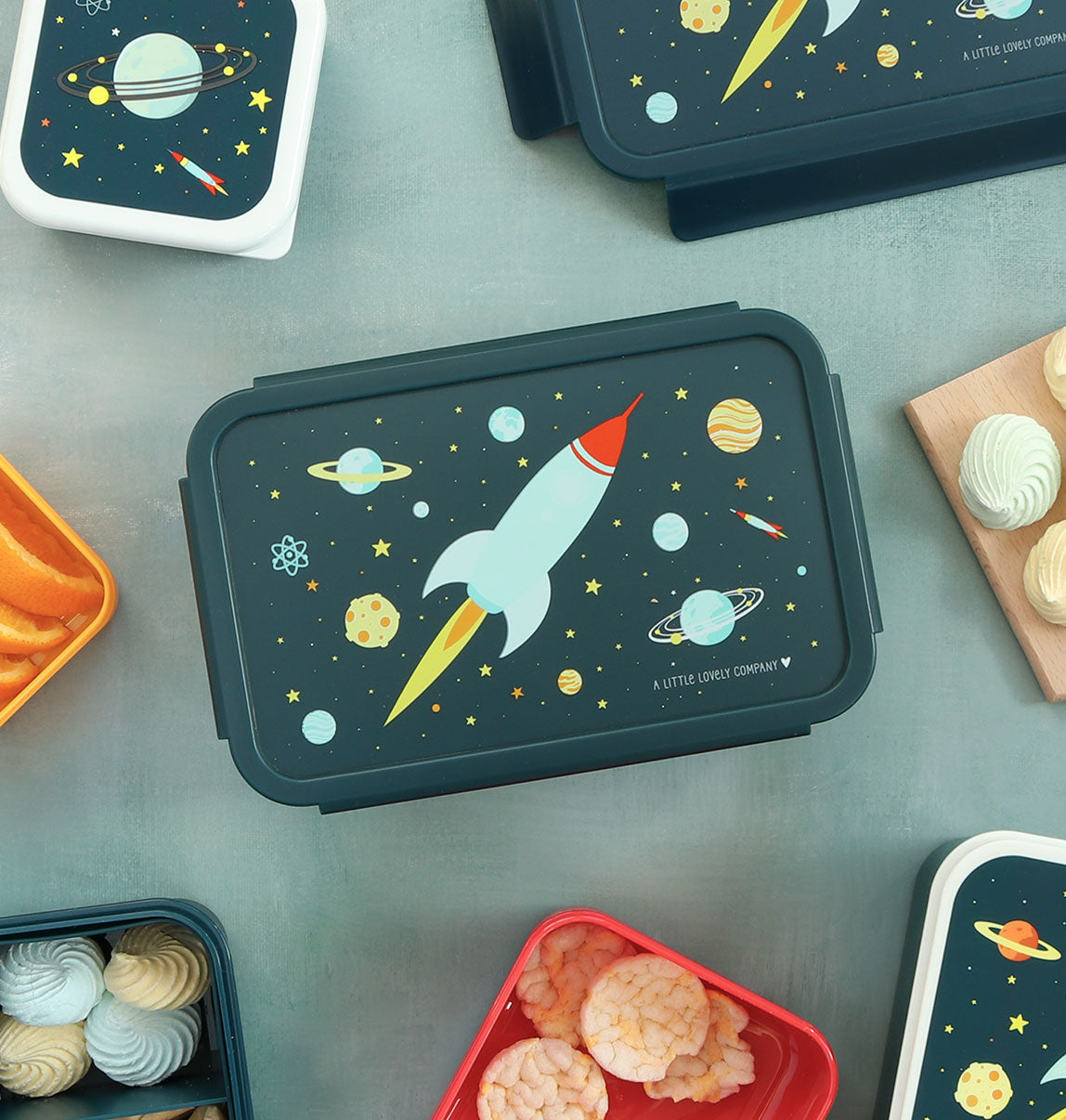 Bento lunch box: Space