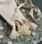 Garland: Cream