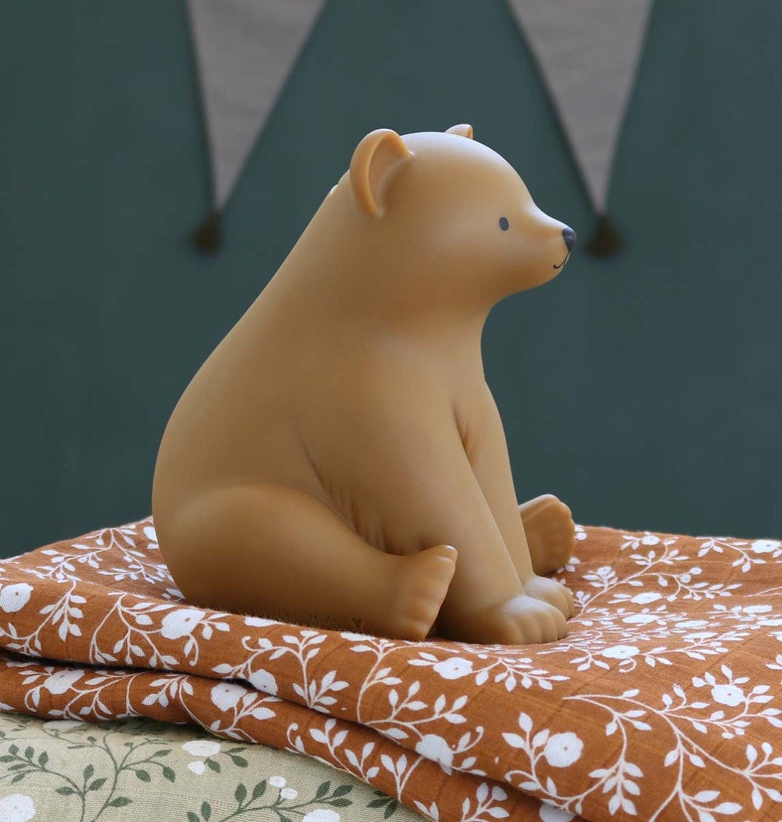 Money box: Bear